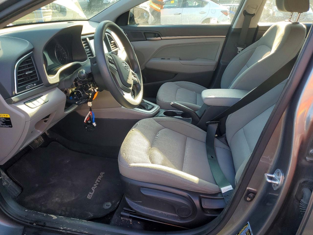 2017 Hyundai Elantra Se - Фото 7