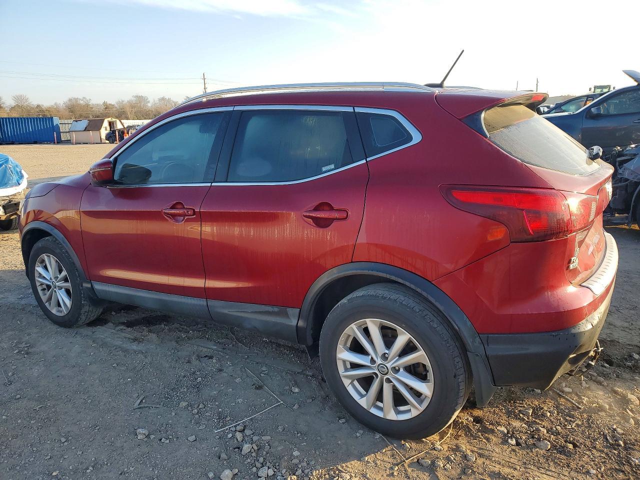 2019 Niss Rogue Sport - Image 2