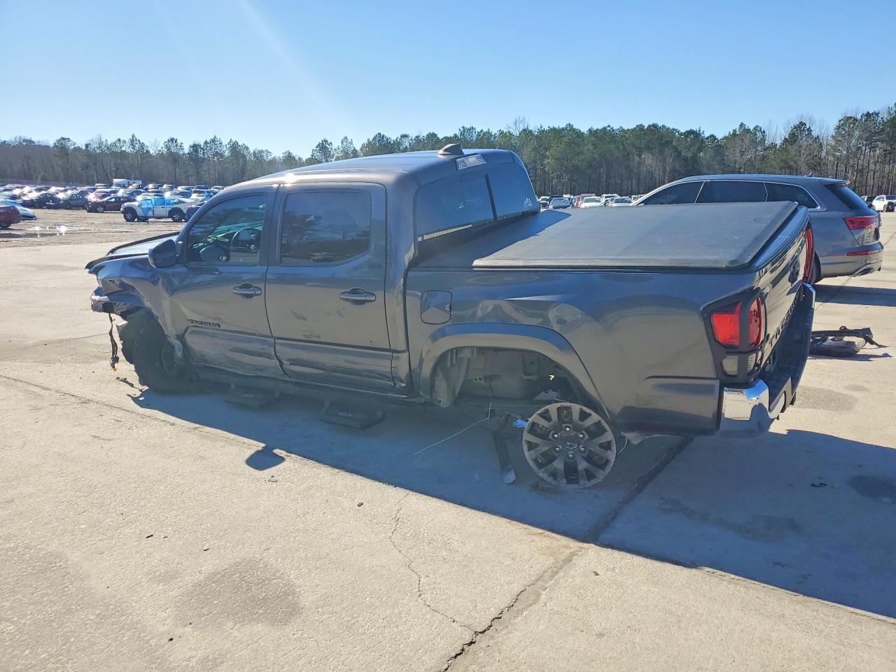 2023 Toyota Tacoma Double Cab - Image 2
