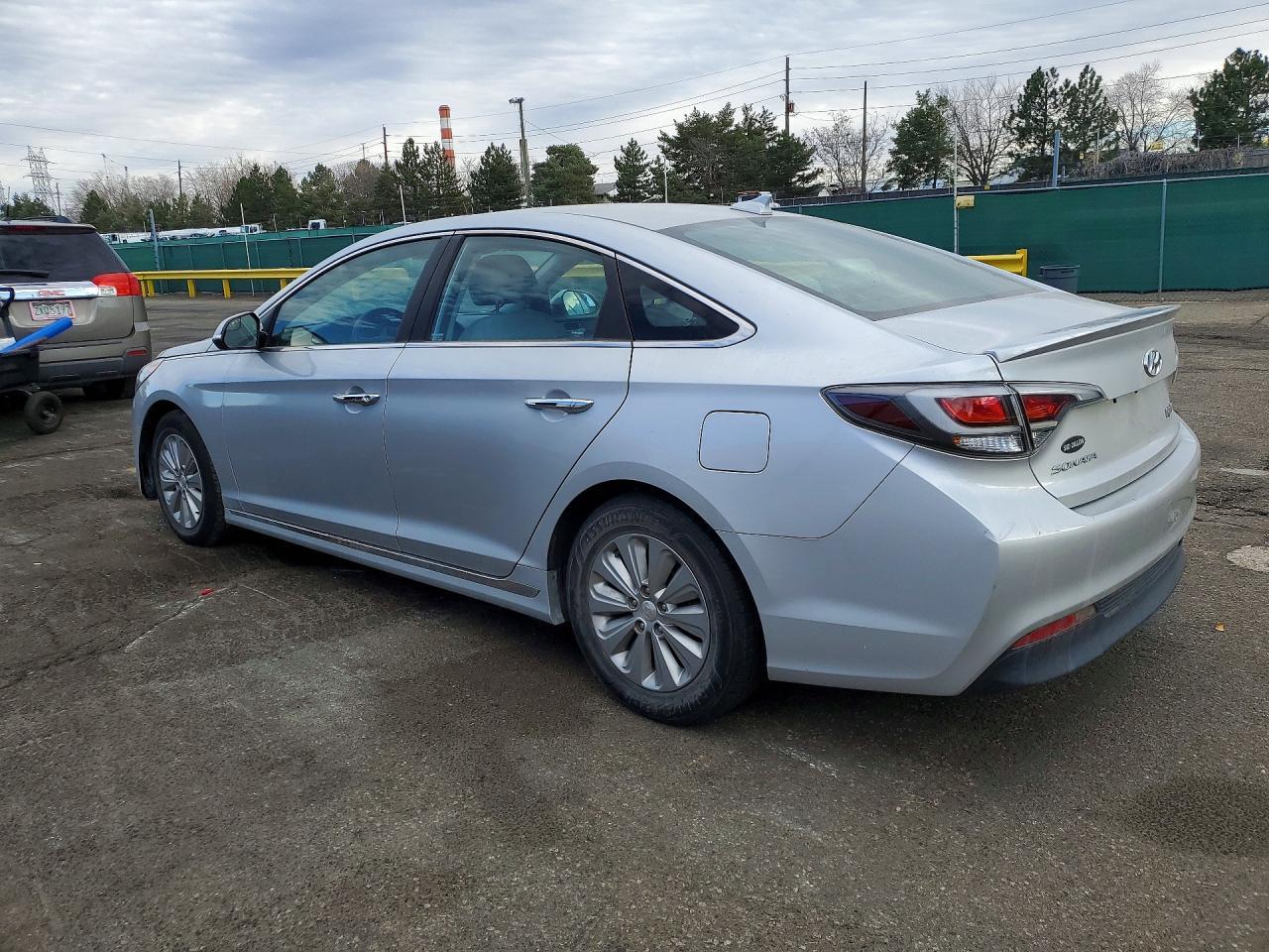 2016 Hyundai Sonata Hybrid Se - Фото 2