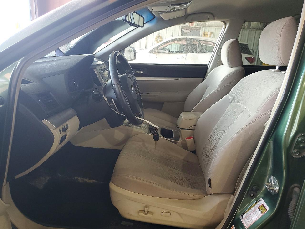 2013 Subaru Outback 2.5I Premium - Image 7