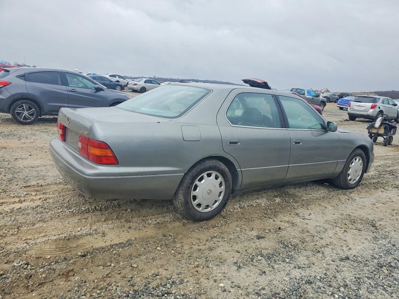 1995 Lexus Ls 400 Base - Image 3