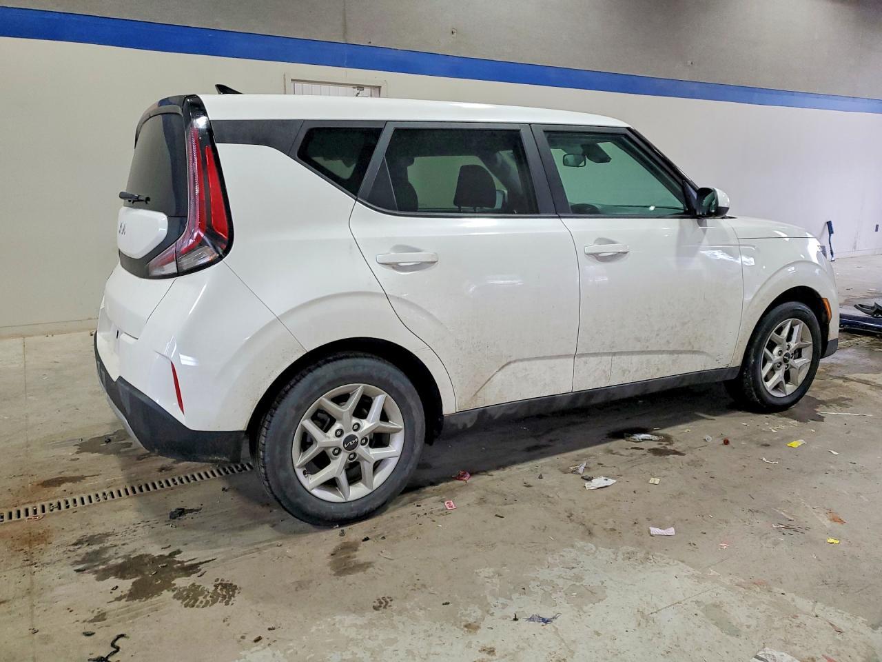 2023 Kia Soul Lx - Фото 3