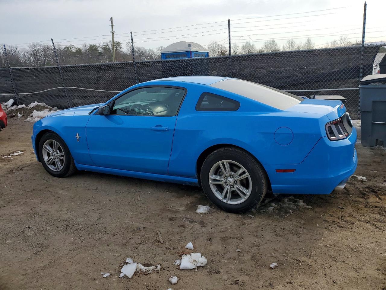 2013 Ford Mustang - Фото 2