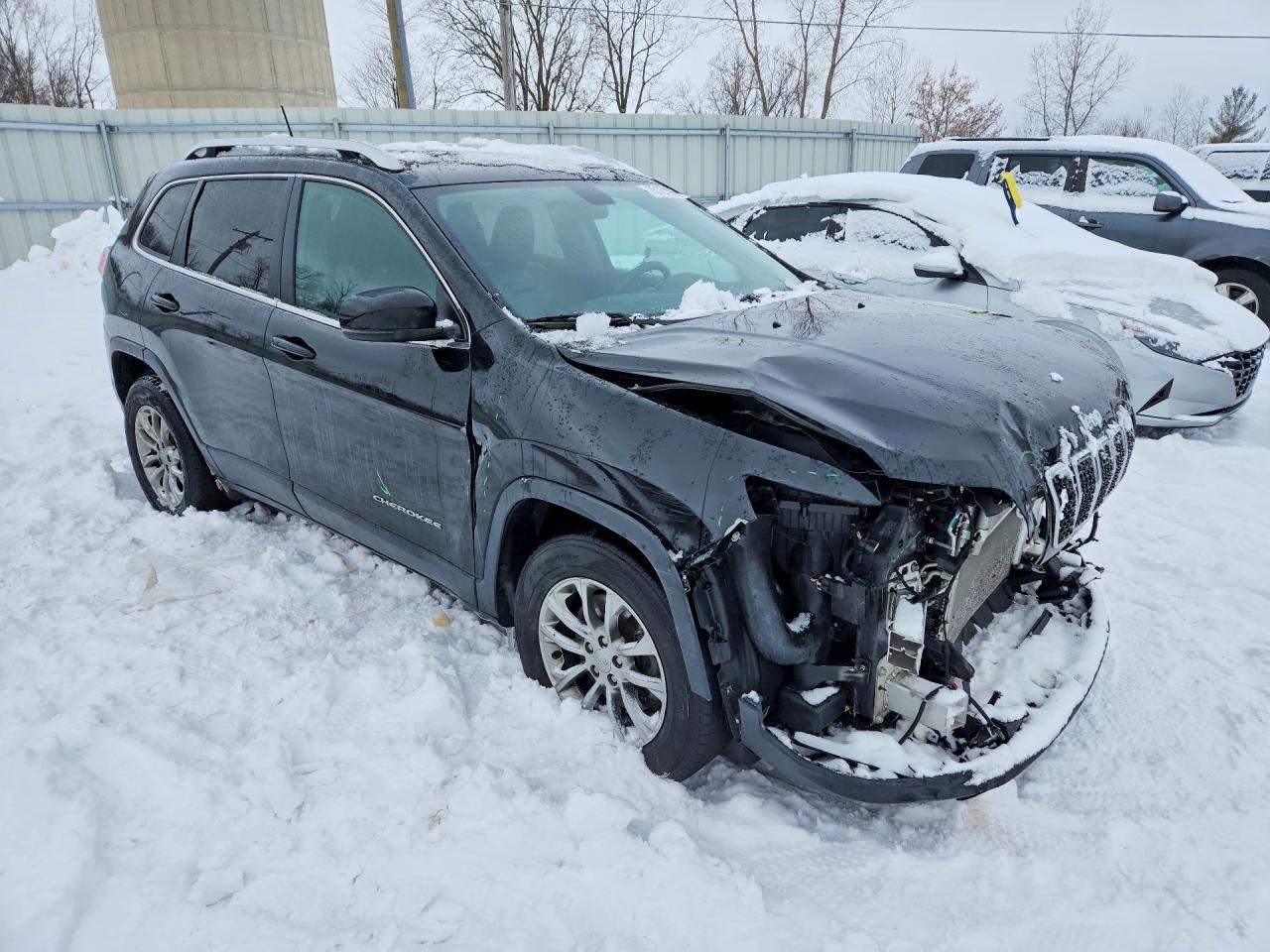 2019 Jeep Cherokee Latitude Plus - Image 4