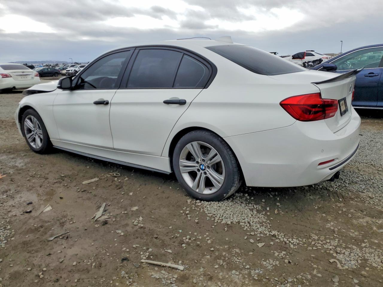 2016 BMW 328 I Sulev - Фото 2