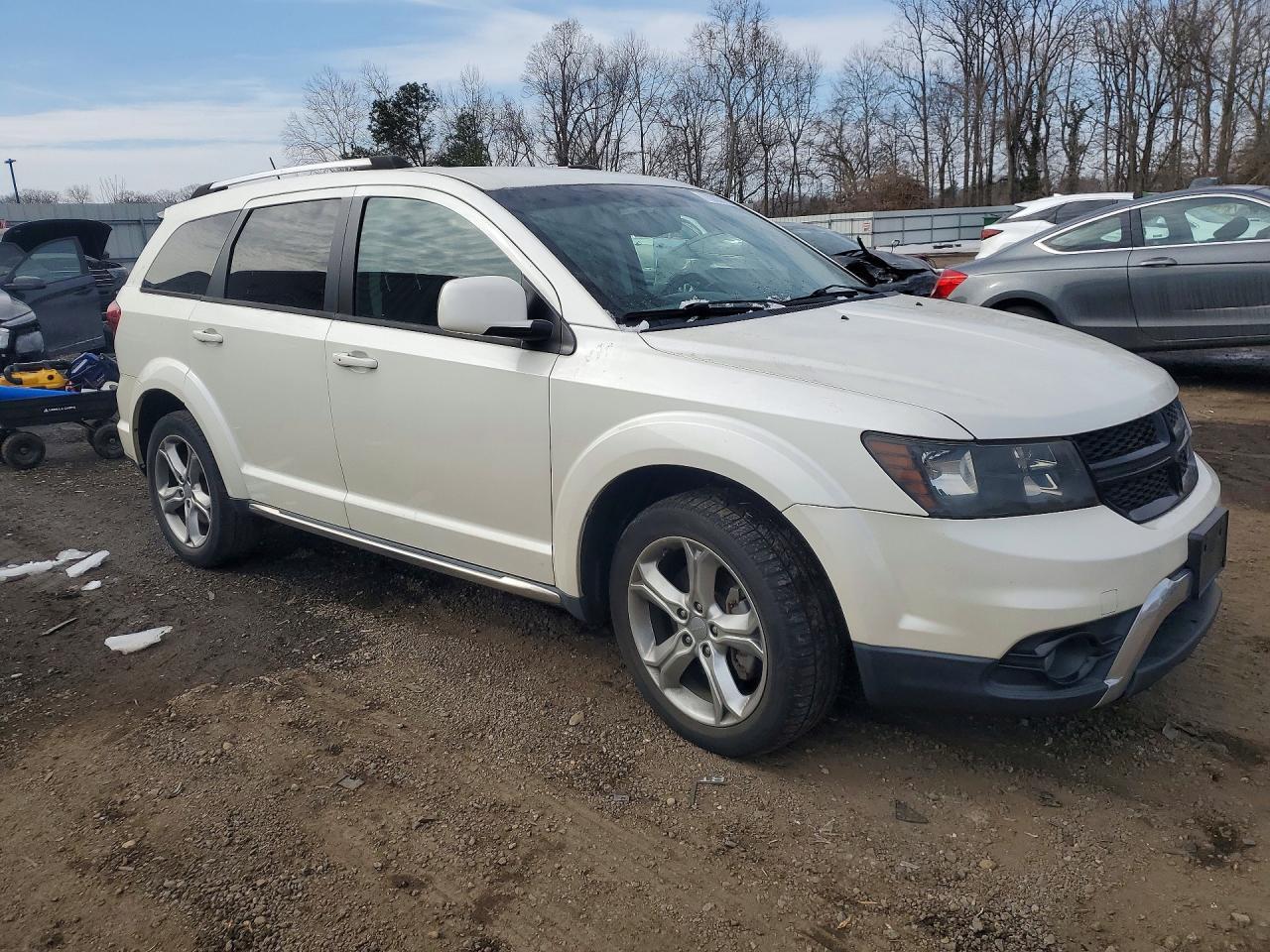2017 Dodge Journey Crossroad - Image 4