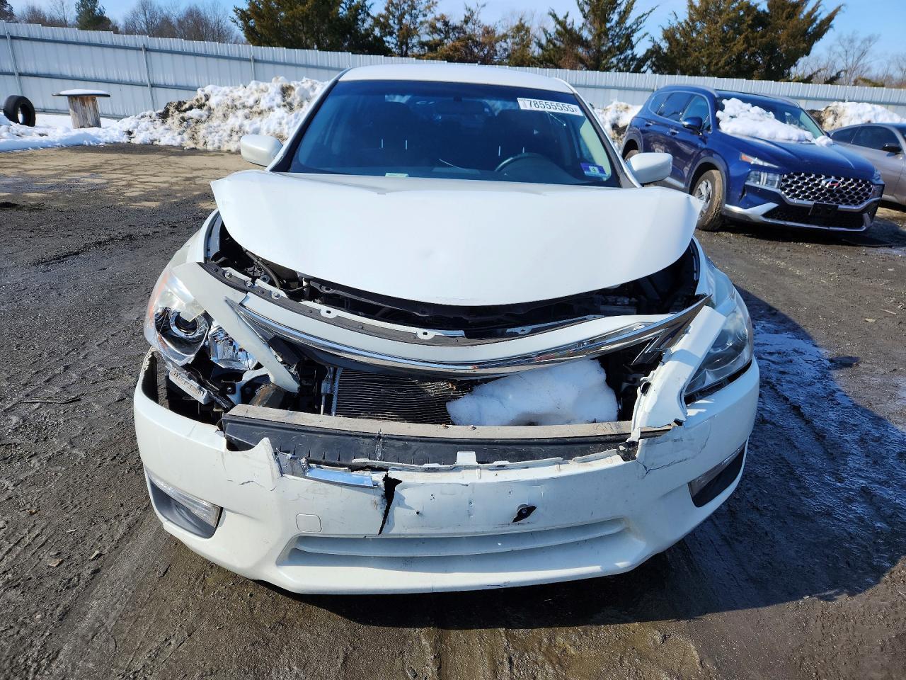 2015 Nissan Altima - Image 5