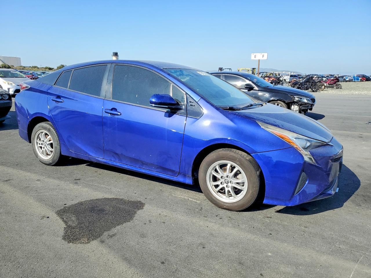2016 Toyota Prius - Фото 4