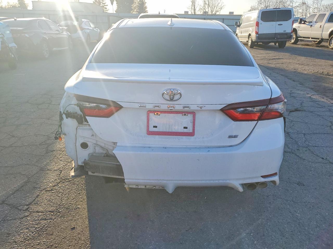 2021 Toyota Camry Se - Фото 6
