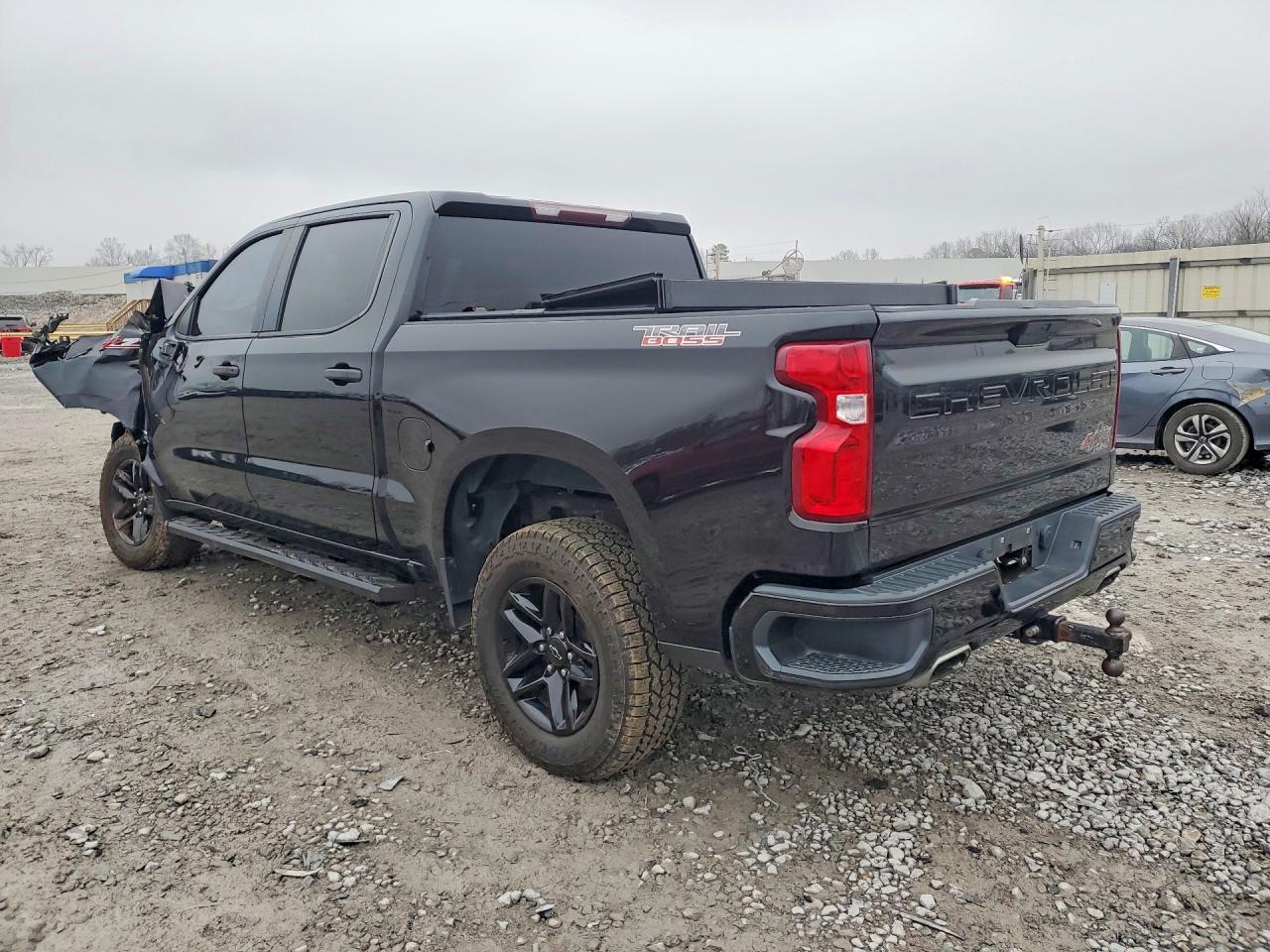 2019 Chevrolet Silverado K1500 Trail Boss Custom - Фото 2
