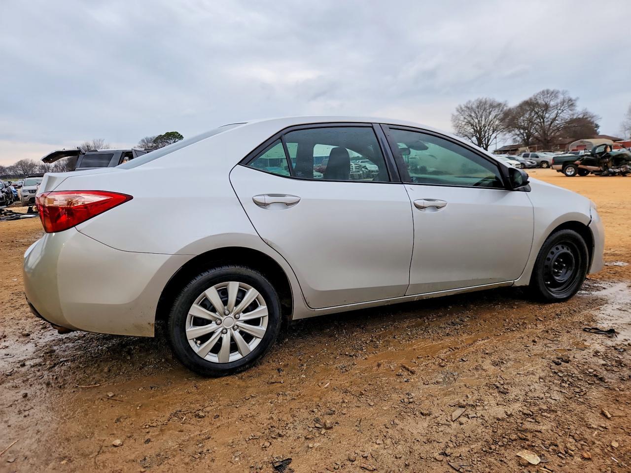2017 Toyota Corolla L - Фото 3