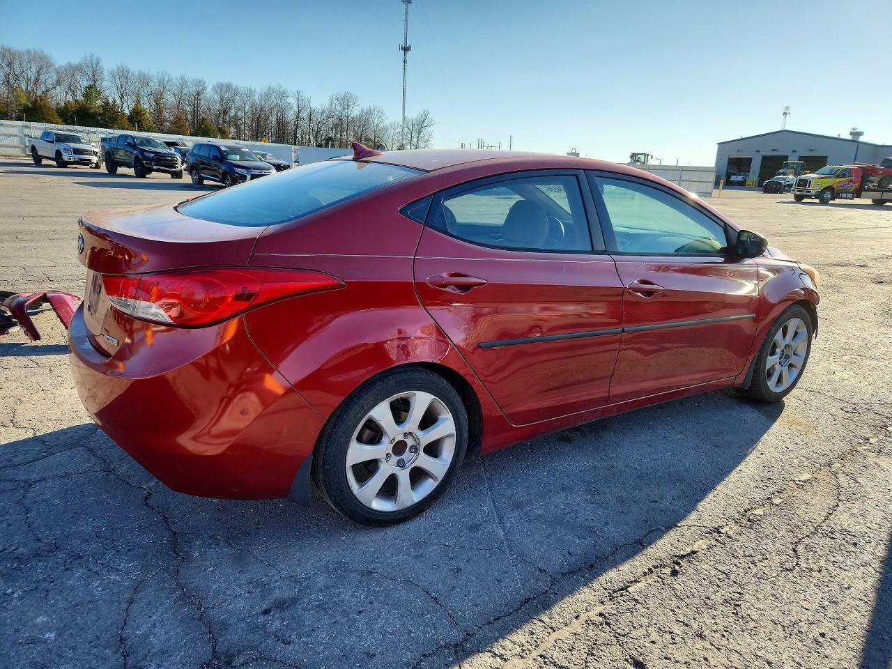 2012 Hyundai Elantra Limited - Image 3