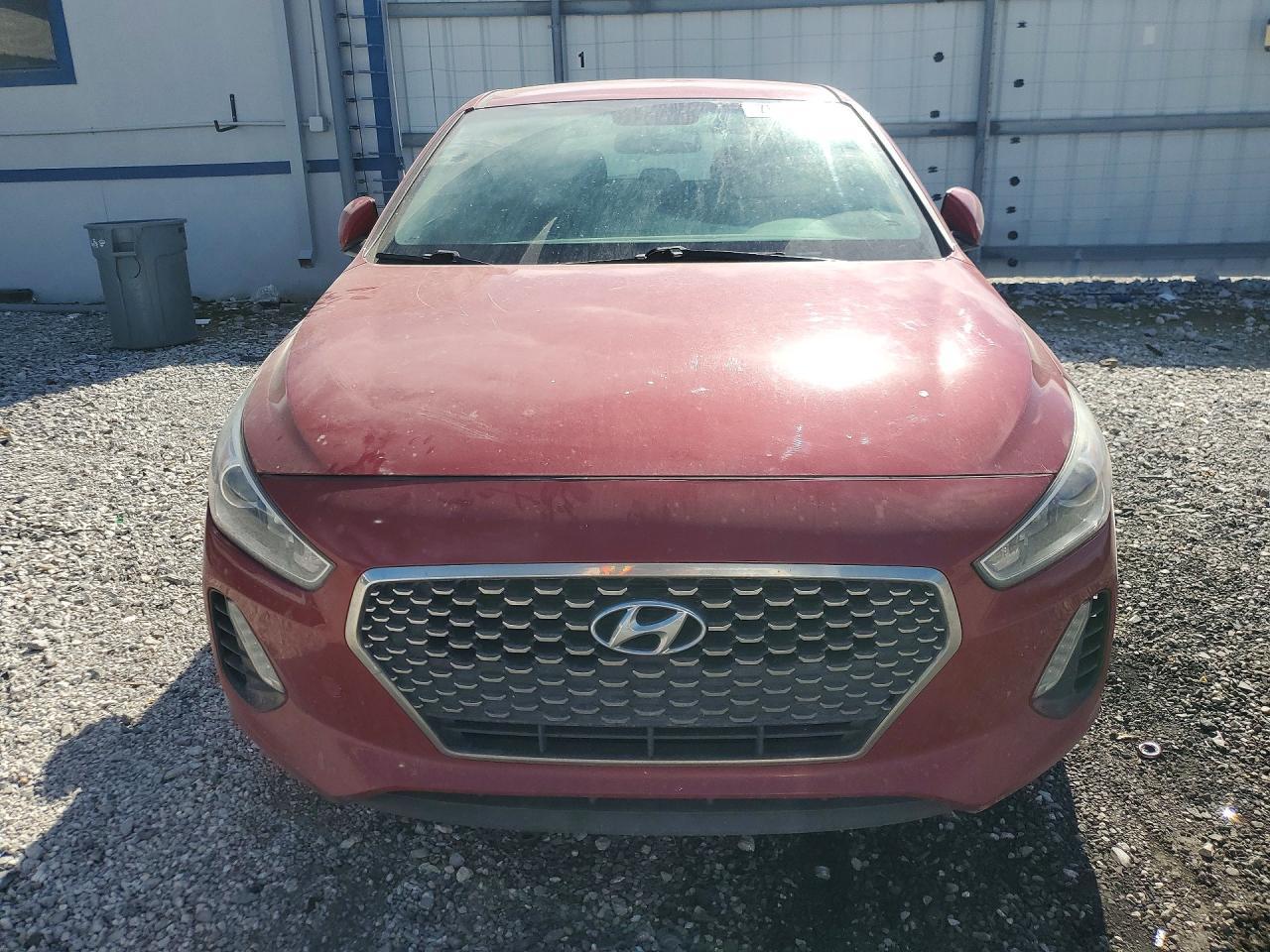 2018 Hyundai Elantra Gt Base - Image 5