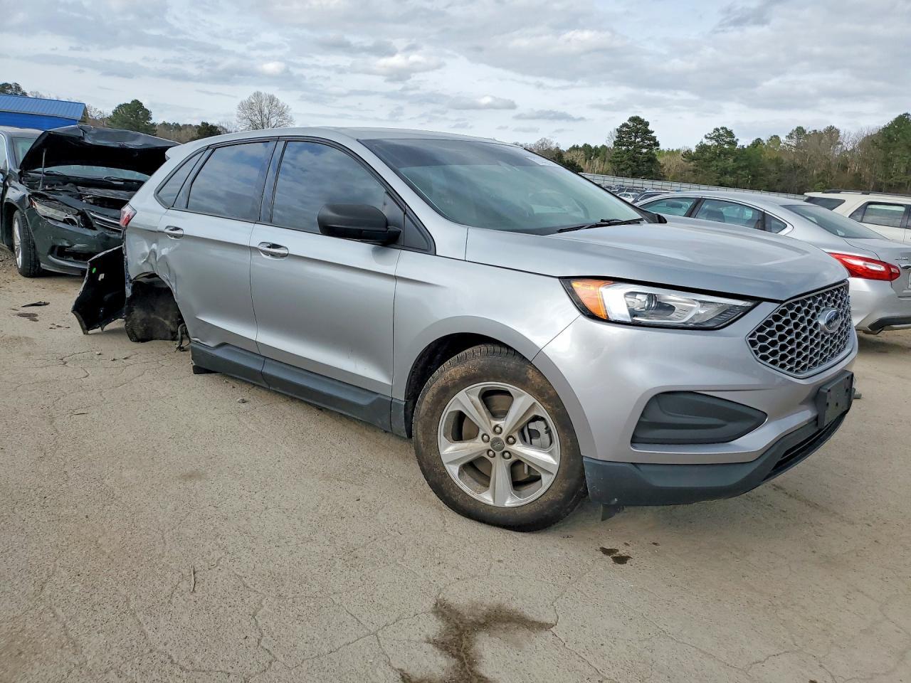 2024 Ford Edge Se - Фото 4