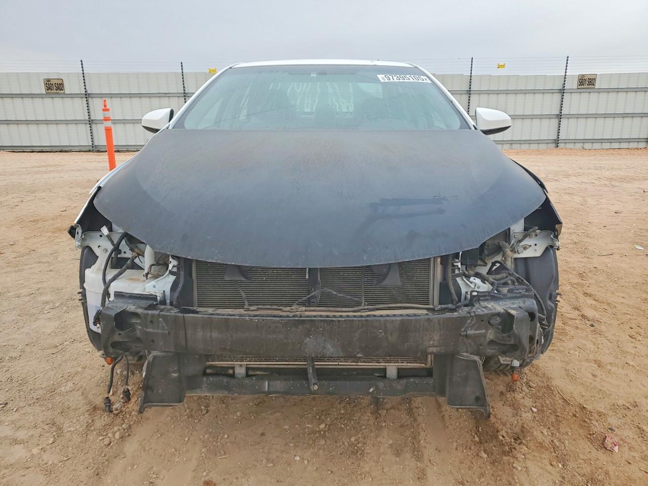 2017 Toyota Camry Le - Image 4