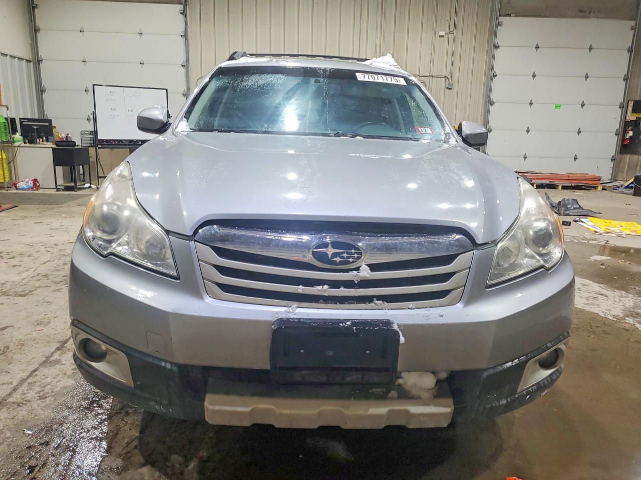 2011 Subaru Outback 2.5I Limited - Фото 5