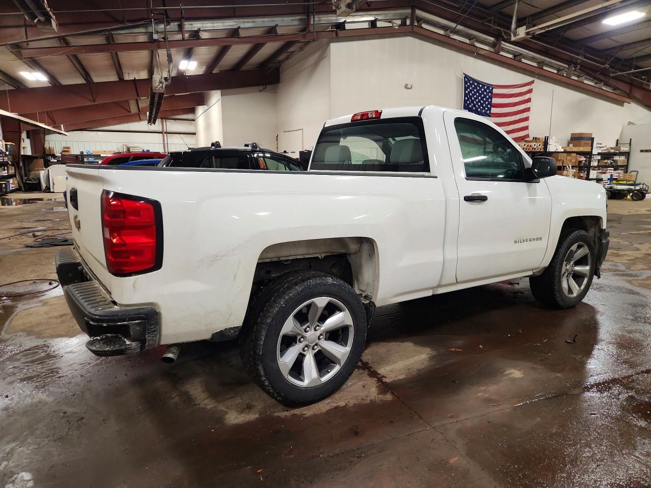 2014 Chevrolet Silverado C1500 - Фото 3