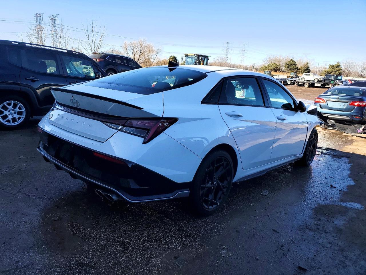 2025 Hyundai Elantra N Line - Фото 3