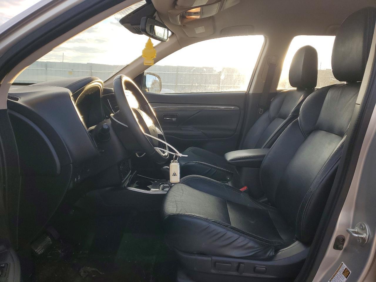 2020 Mitsubishi Outlander - Фото 7