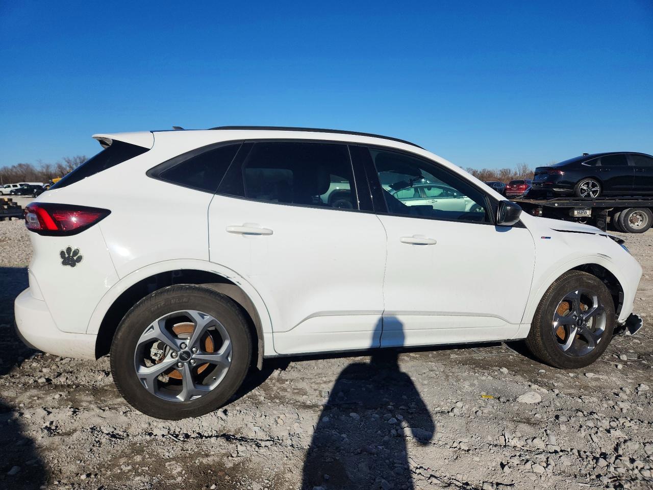 2023 Ford Escape St Line - Фото 3