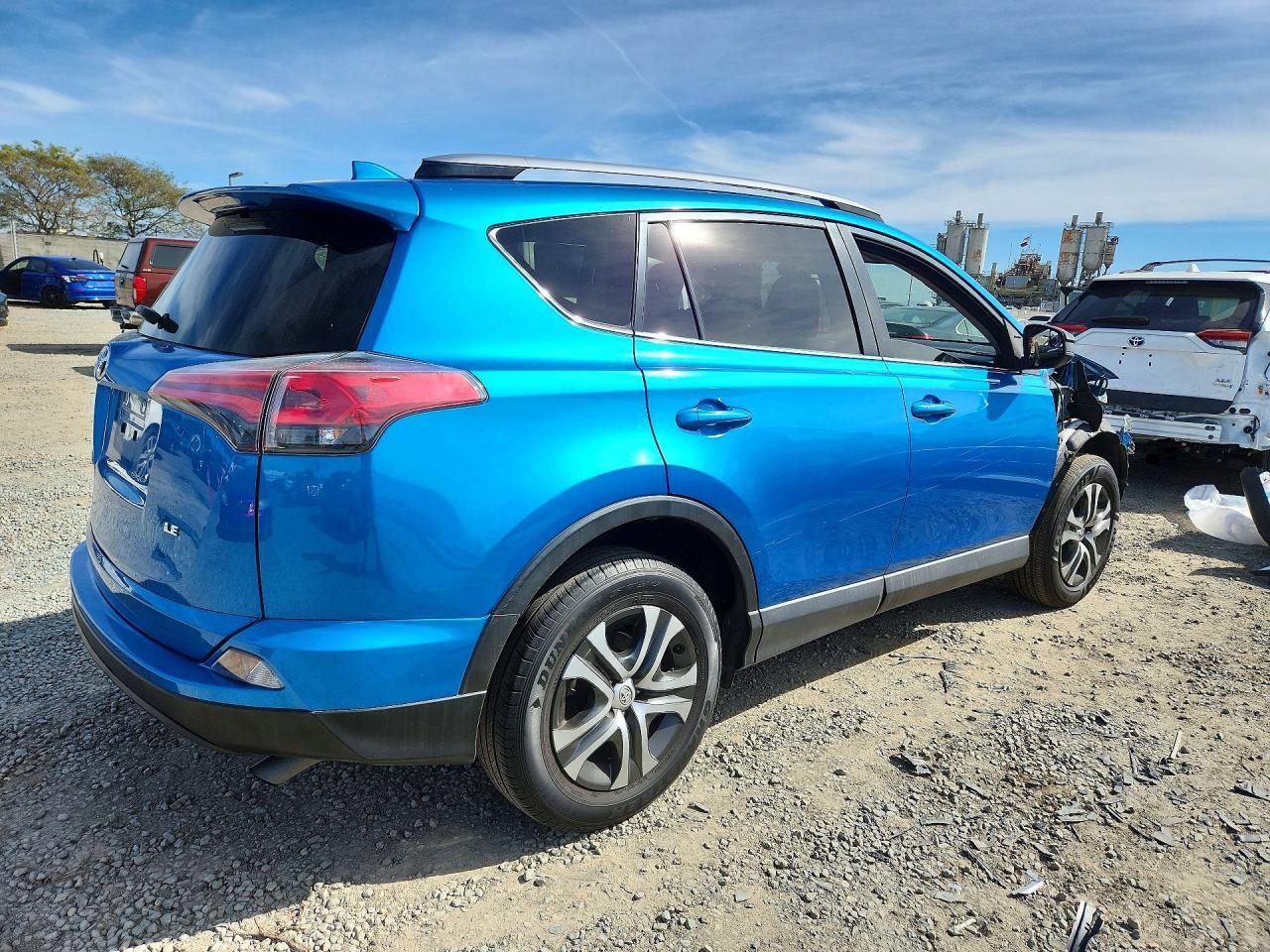 2018 Toyota Rav4 Le - Image 3
