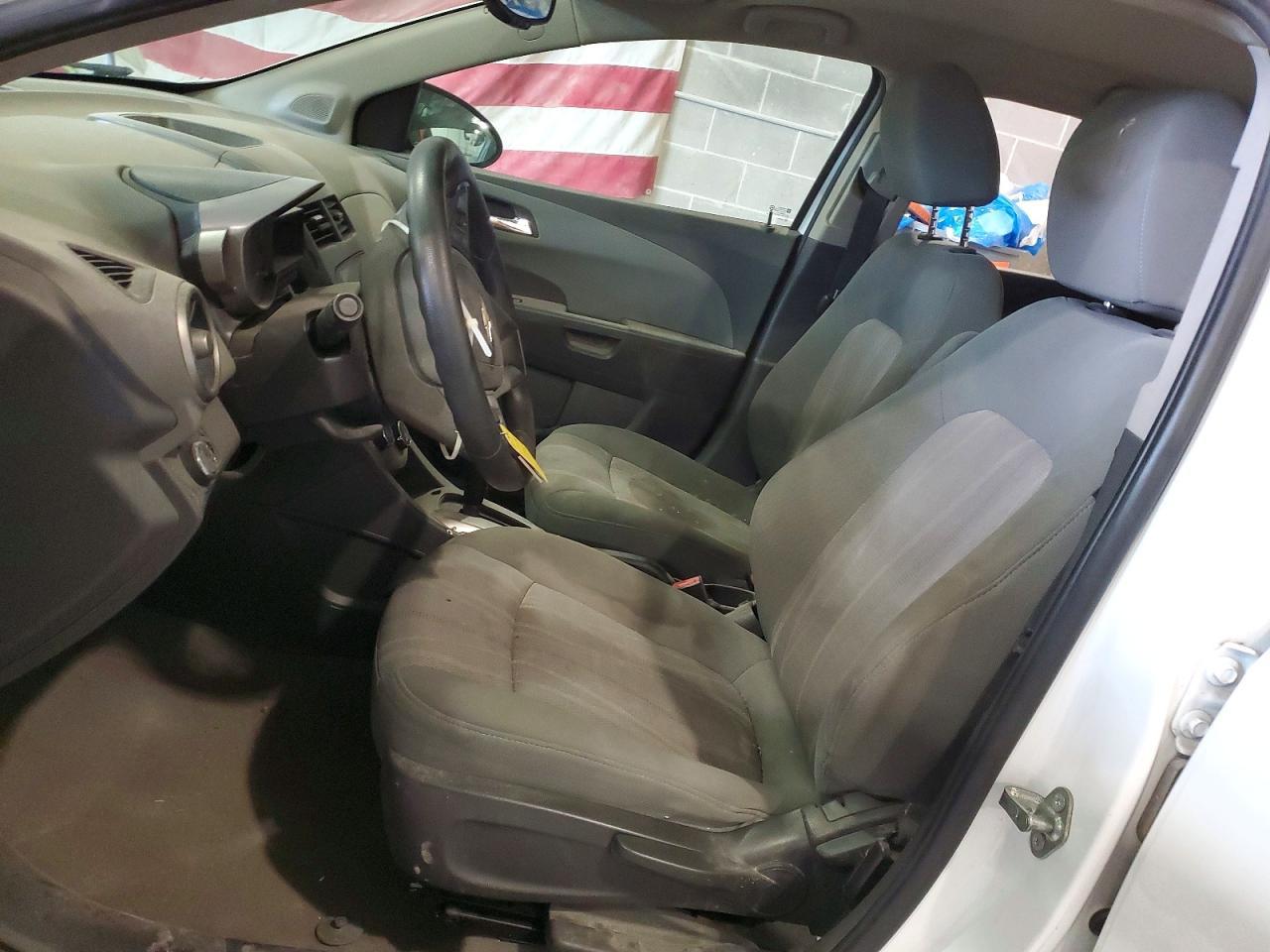 2014 Chevrolet Sonic Lt - Фото 7