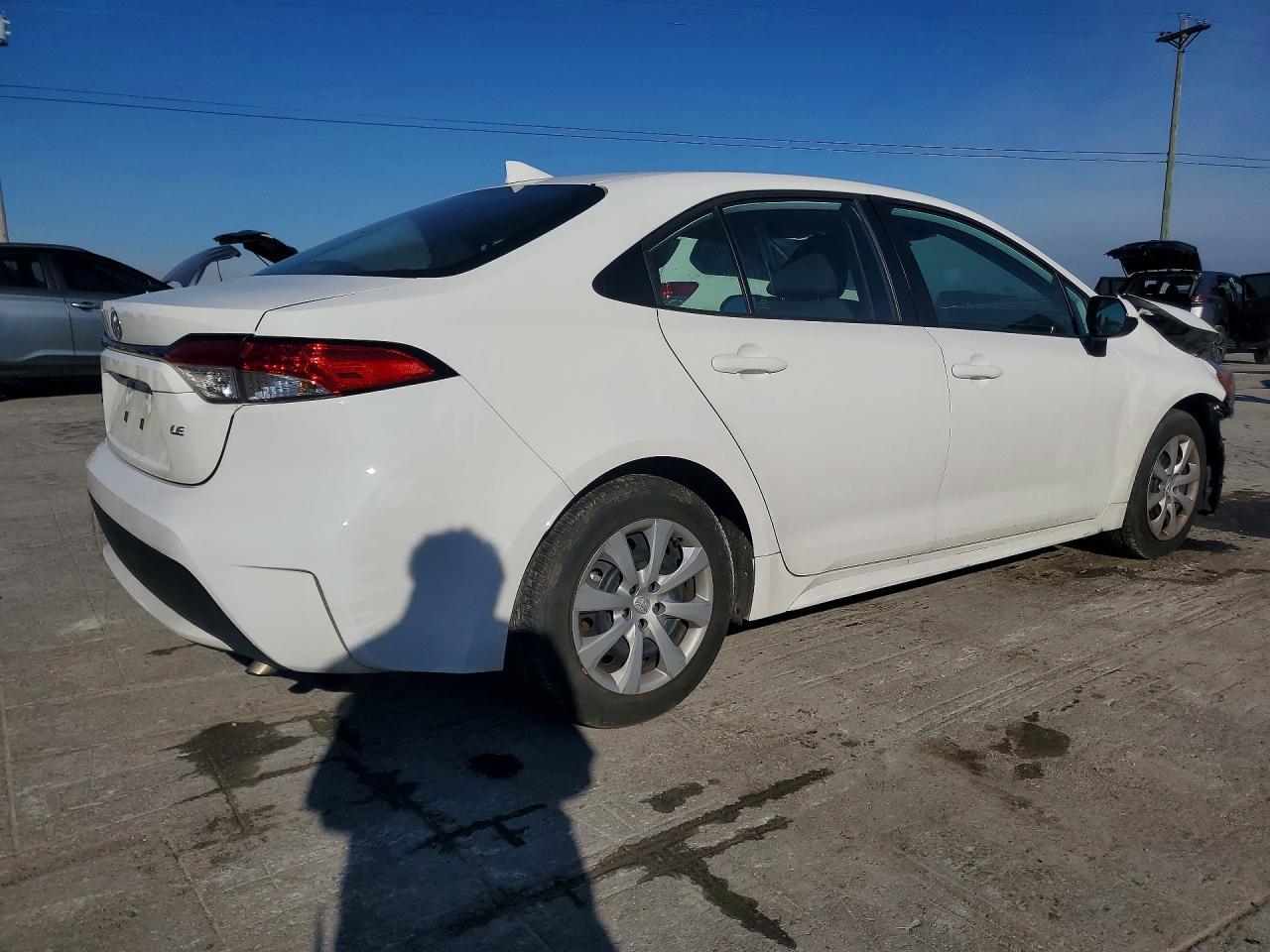 2022 Toyota Corolla Le - Фото 3