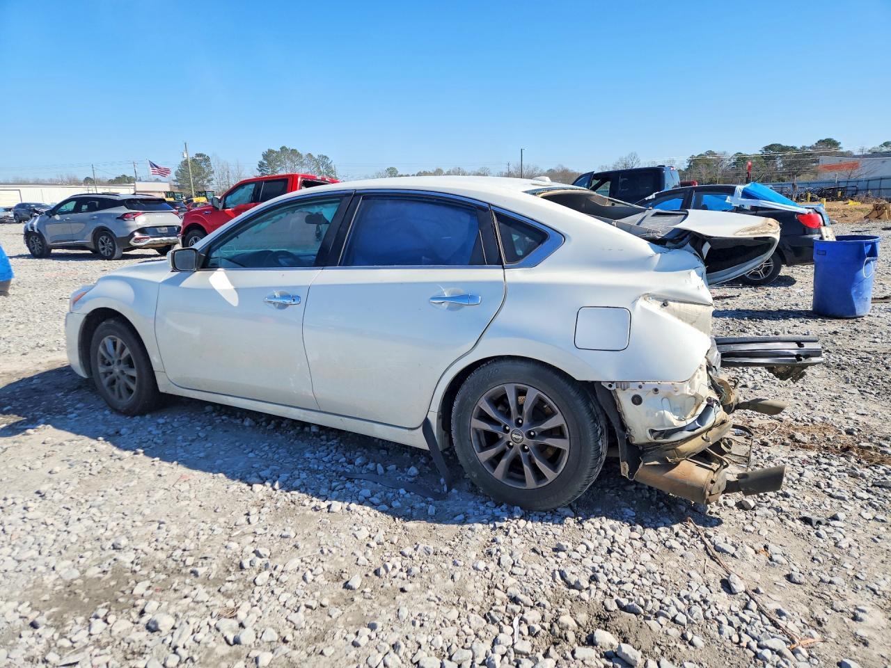 2015 Nissan Altima 2.5 - Фото 2