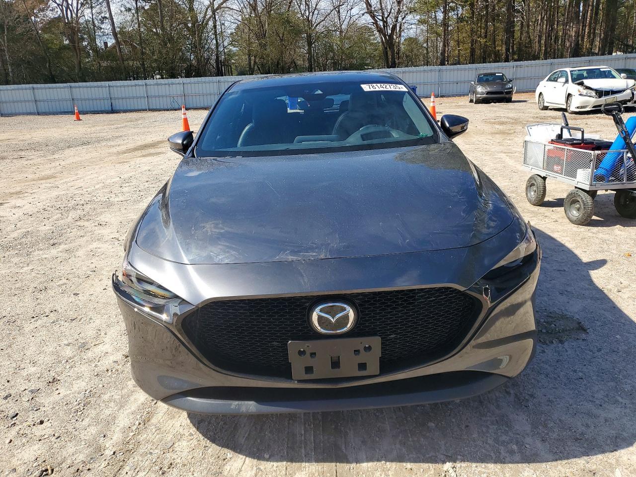 2021 Mazda 3 Premium - Image 5