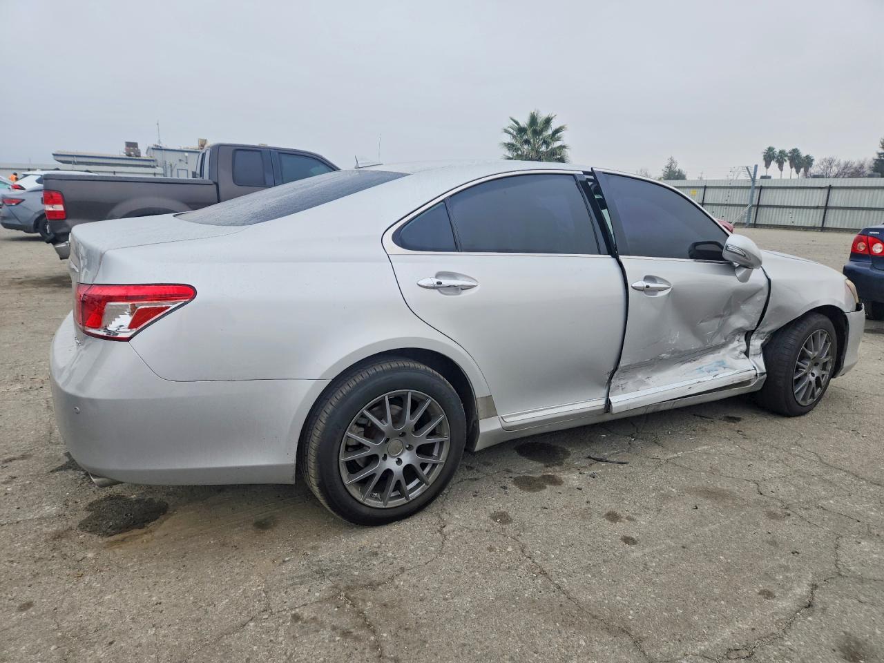 2011 Lexus Es 350 - Фото 3