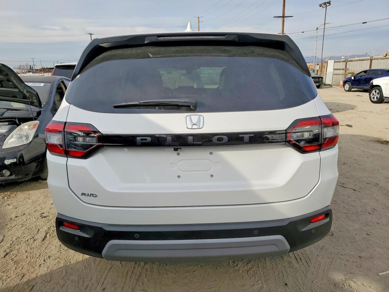 2025 Honda Pilot Exl - Image 6