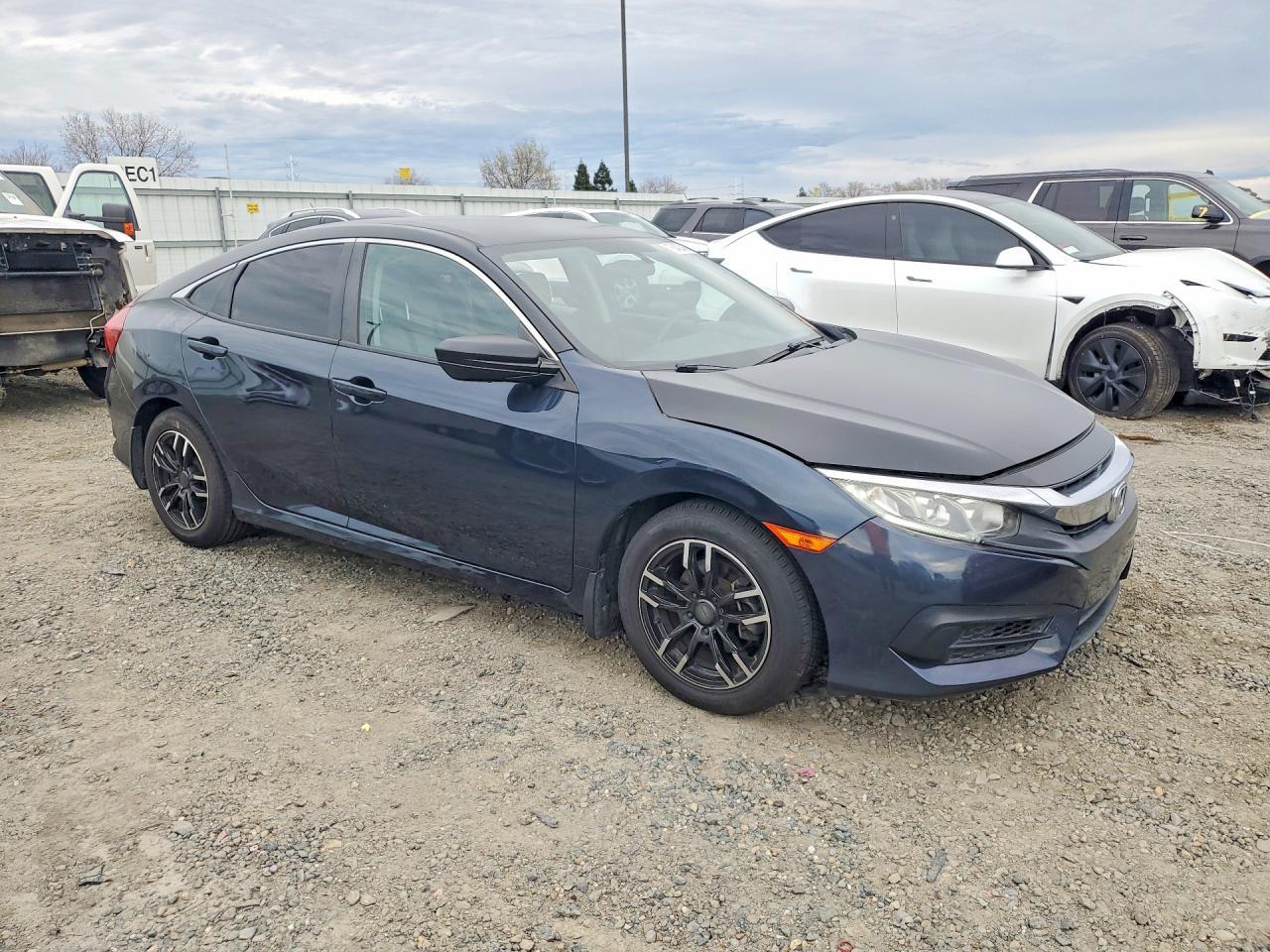 2017 Honda Civic Lx - Фото 4