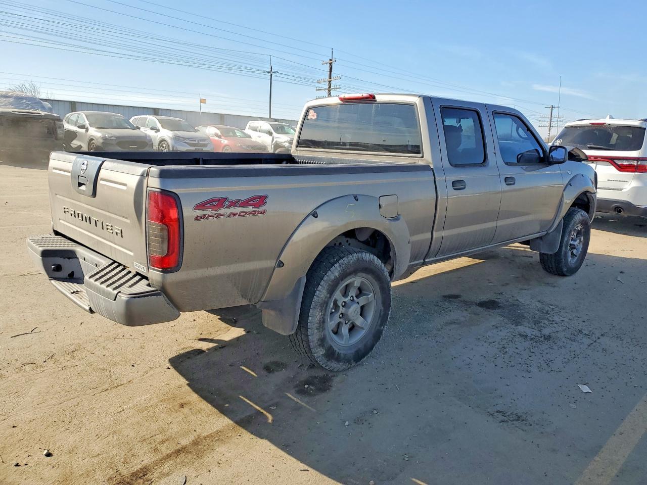 2003 Nissan Frontier Crew Cab Xe - Фото 3