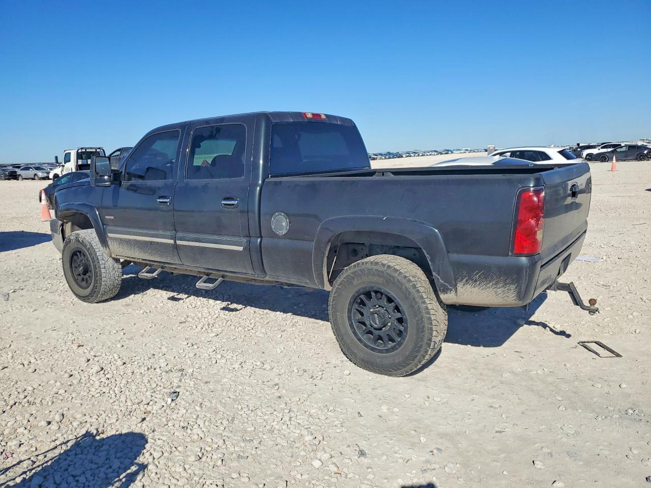 2005 Chevrolet Silverado C2500 Heavy Duty - Фото 2