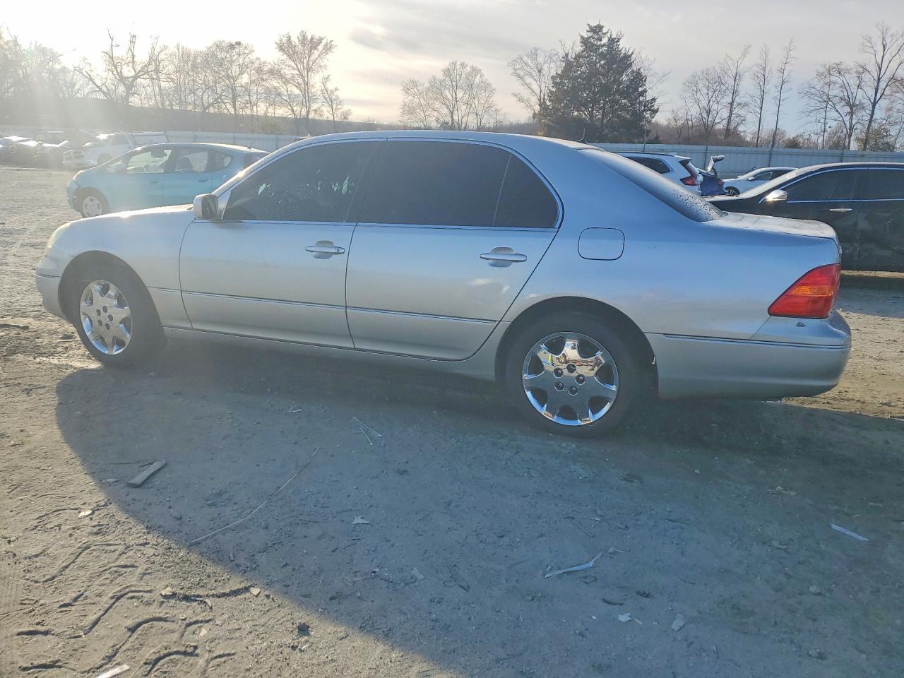 2001 Lexus Ls 430 Base - Фото 2