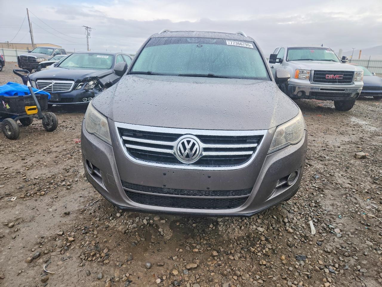 2011 Volkswagen Tiguan S - Image 5