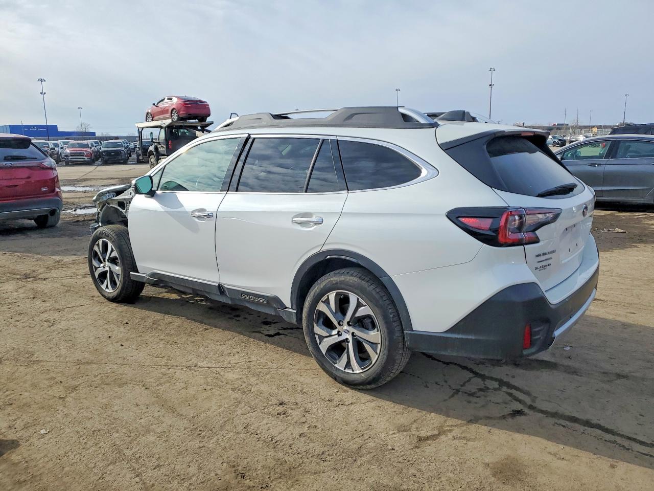 2022 Subaru Outback Touring - Фото 2