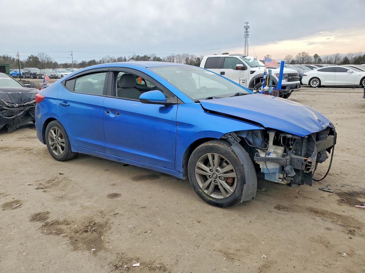 2017 Hyundai Elantra Se - Фото 4