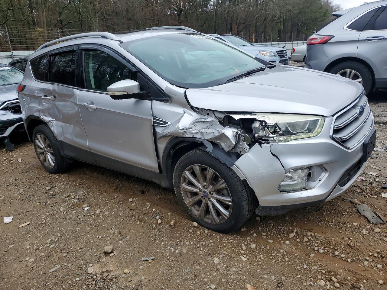 2017 Ford Escape Titanium - Фото 4