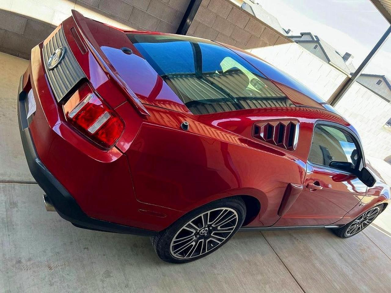 2010 Ford Mustang Gt - Image 4