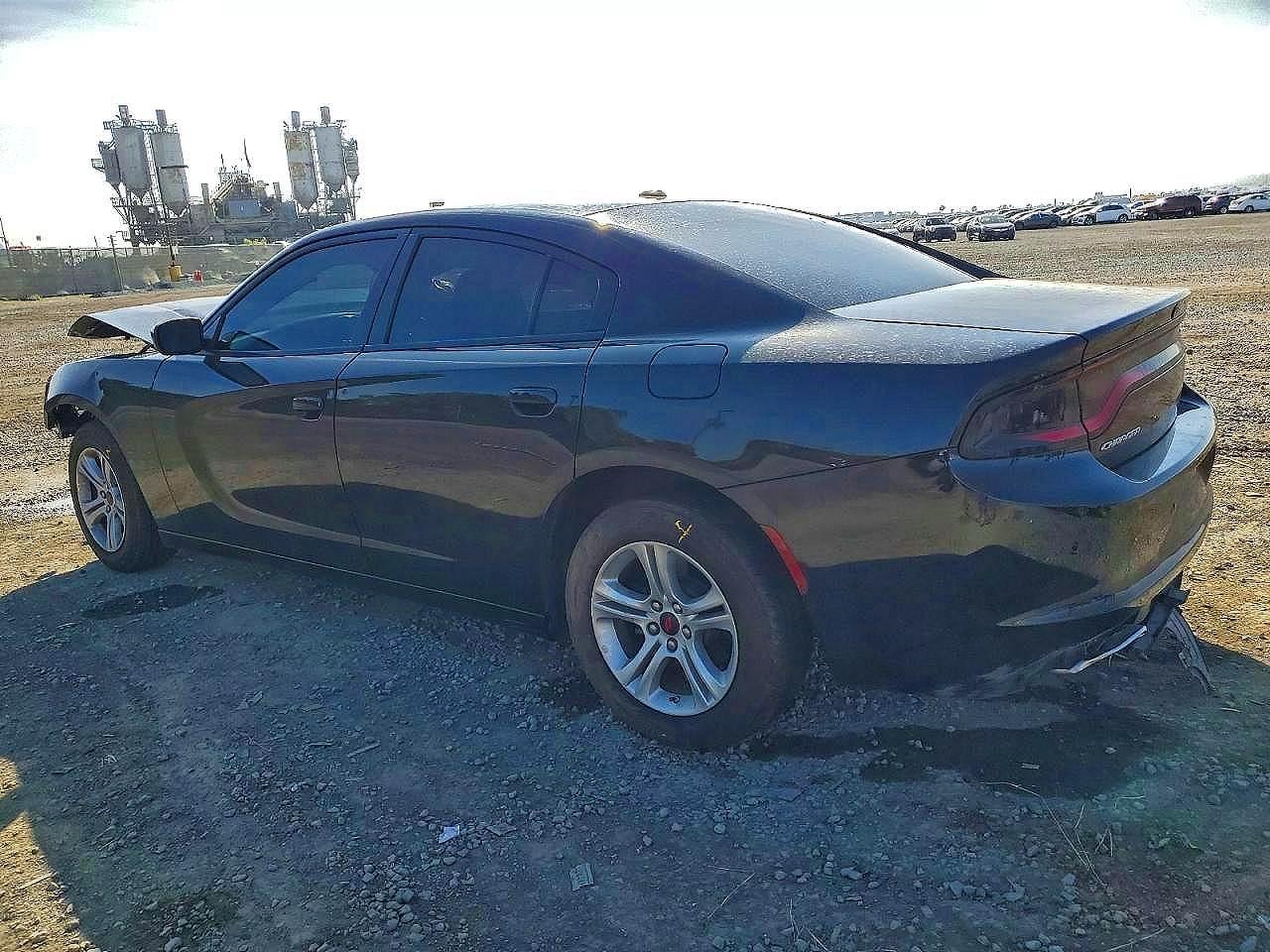 2022 Dodge Charger Sxt - Фото 2