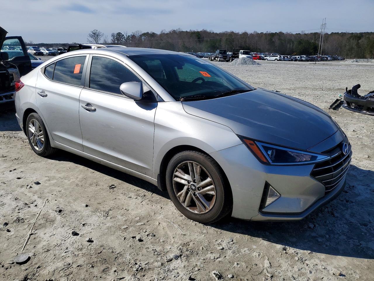 2020 Hyundai Elantra Sel - Фото 4