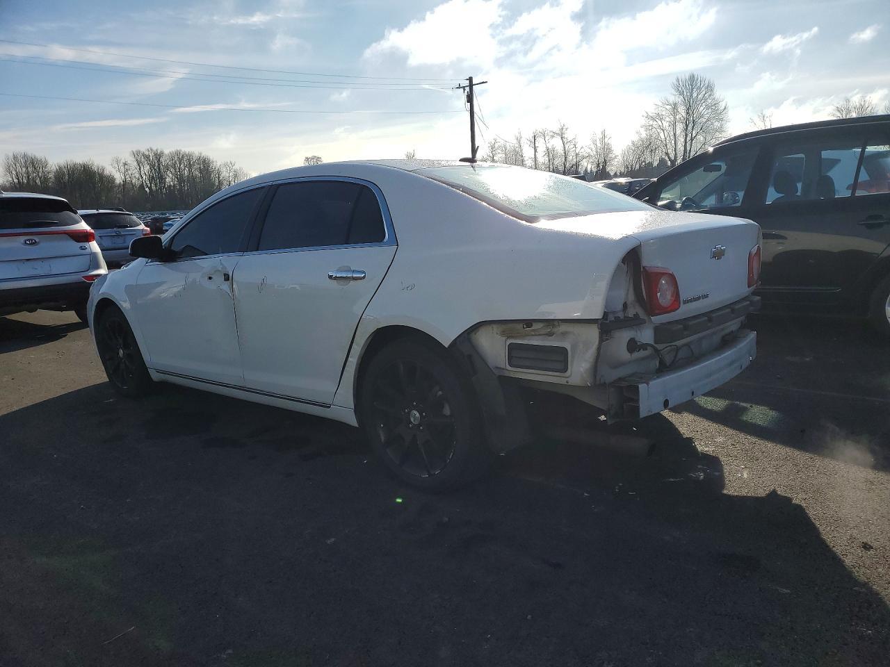 2011 Chevrolet Malibu Ltz - Image 2