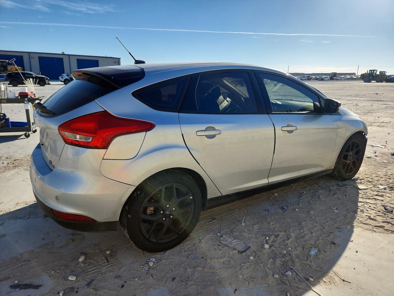 2016 Ford Focus Se - Фото 3