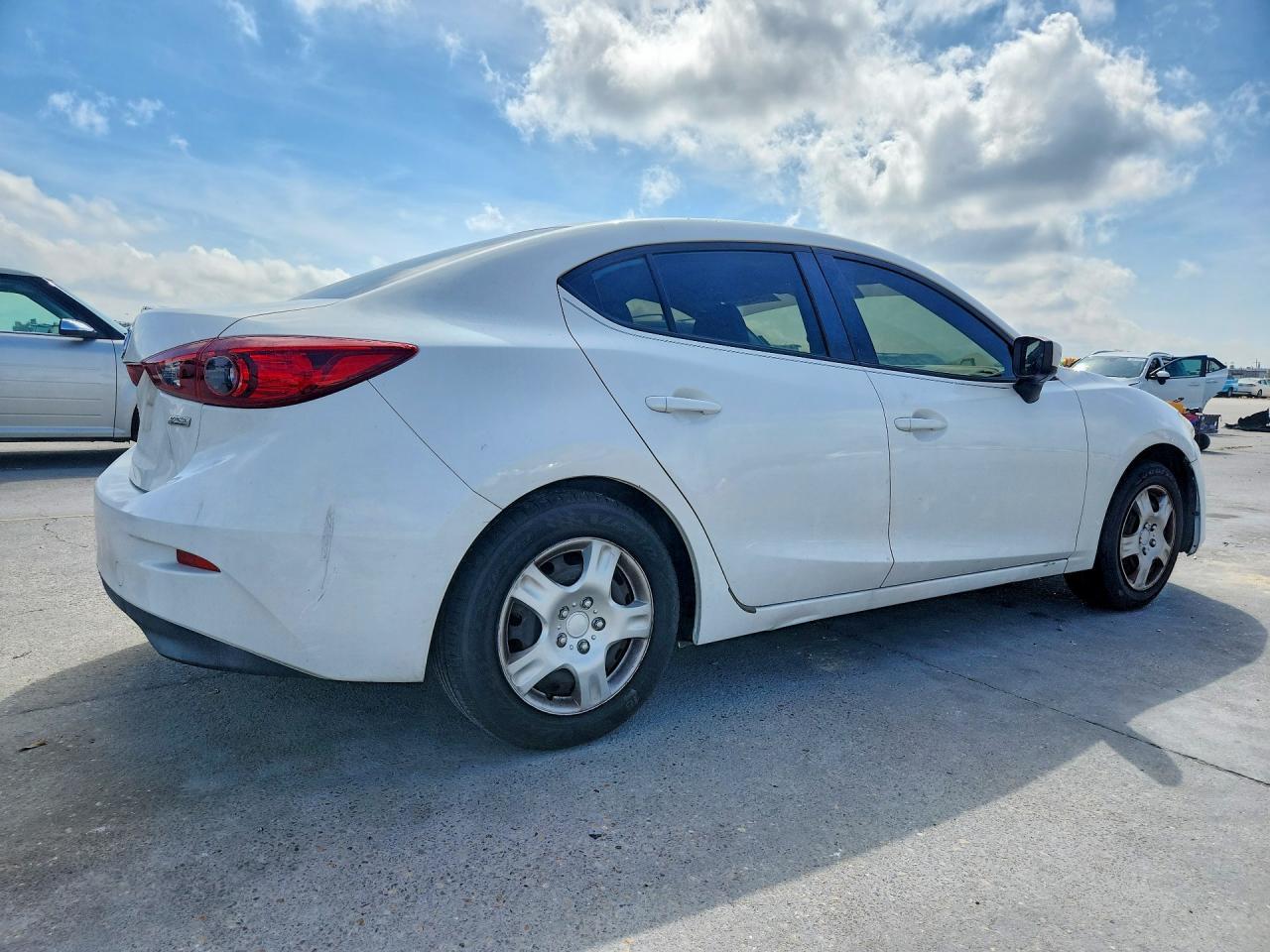 2015 Mazda 3 Sport - Фото 3