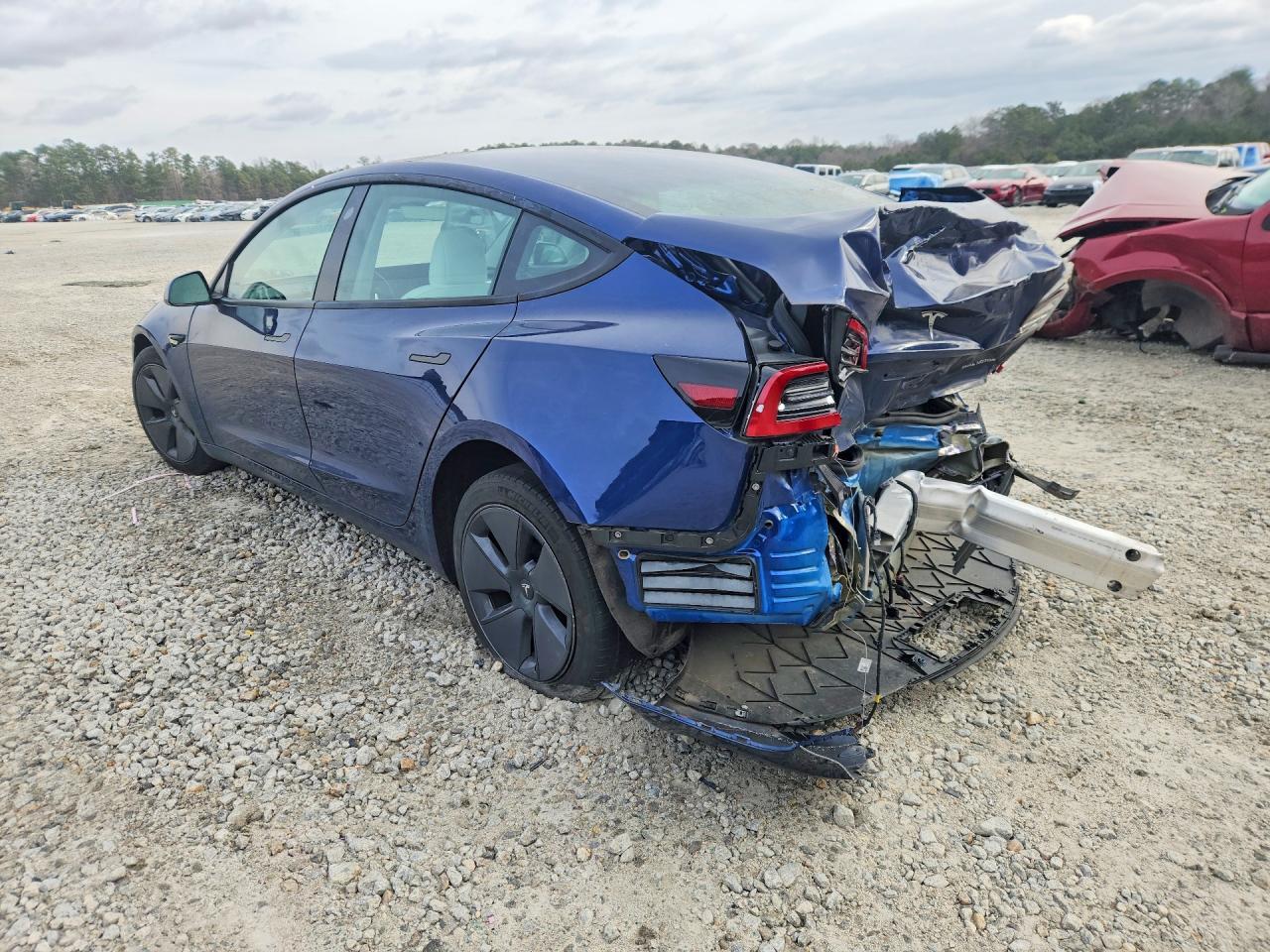 2021 Tesla Model 3 - Фото 2