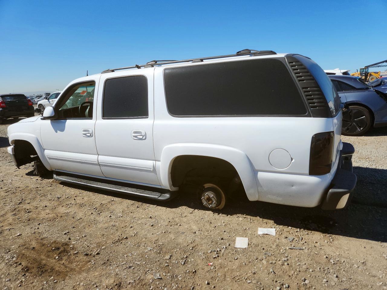 2003 Chevrolet Suburban K1500 - Фото 2