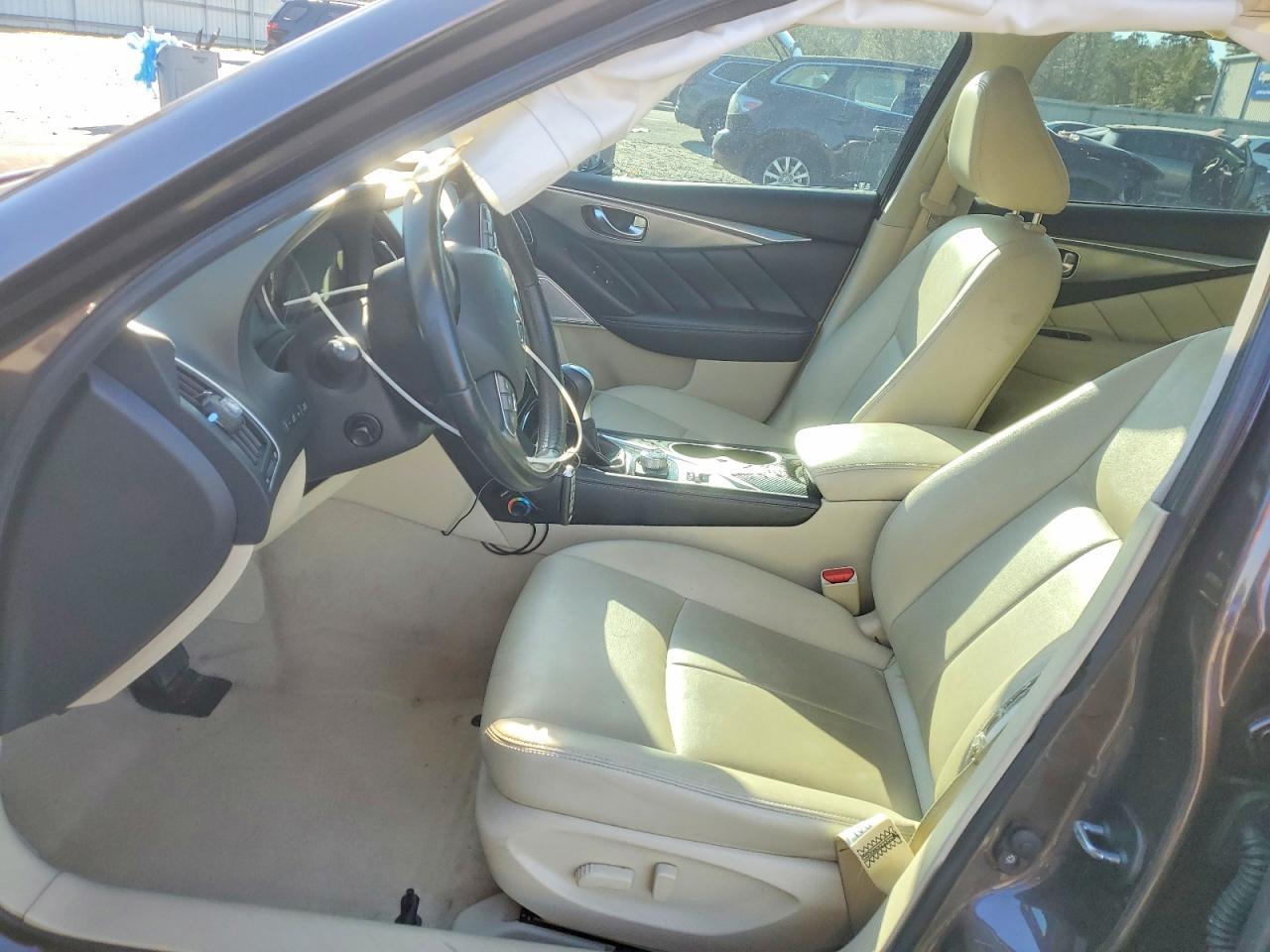 2017 Infiniti Q50 3.0T Premium - Фото 7
