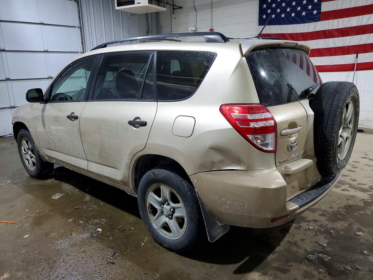 2010 Toyota Rav4 Base - Фото 2